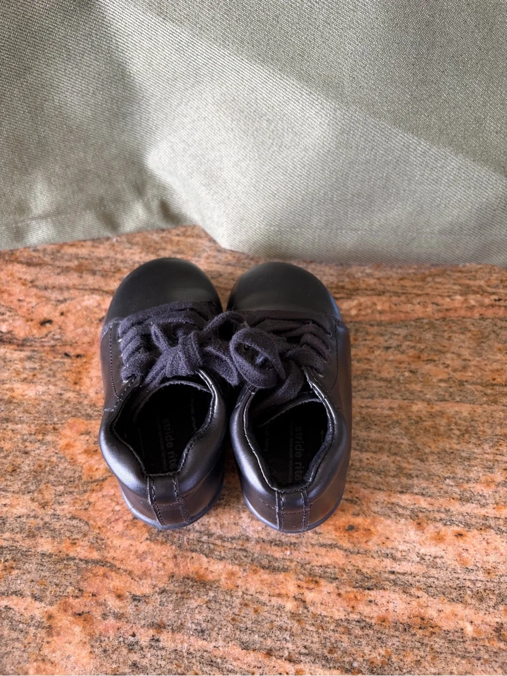 Stride Rite Kids Black Lace-Up Leatherette Shoes Size 5W